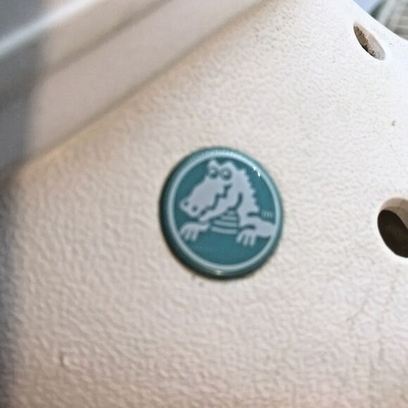 Crocs Platform Clogs White Men's 11 Nurse Medical Work Shoes No Vent Back Strap - Picture 13 of 13